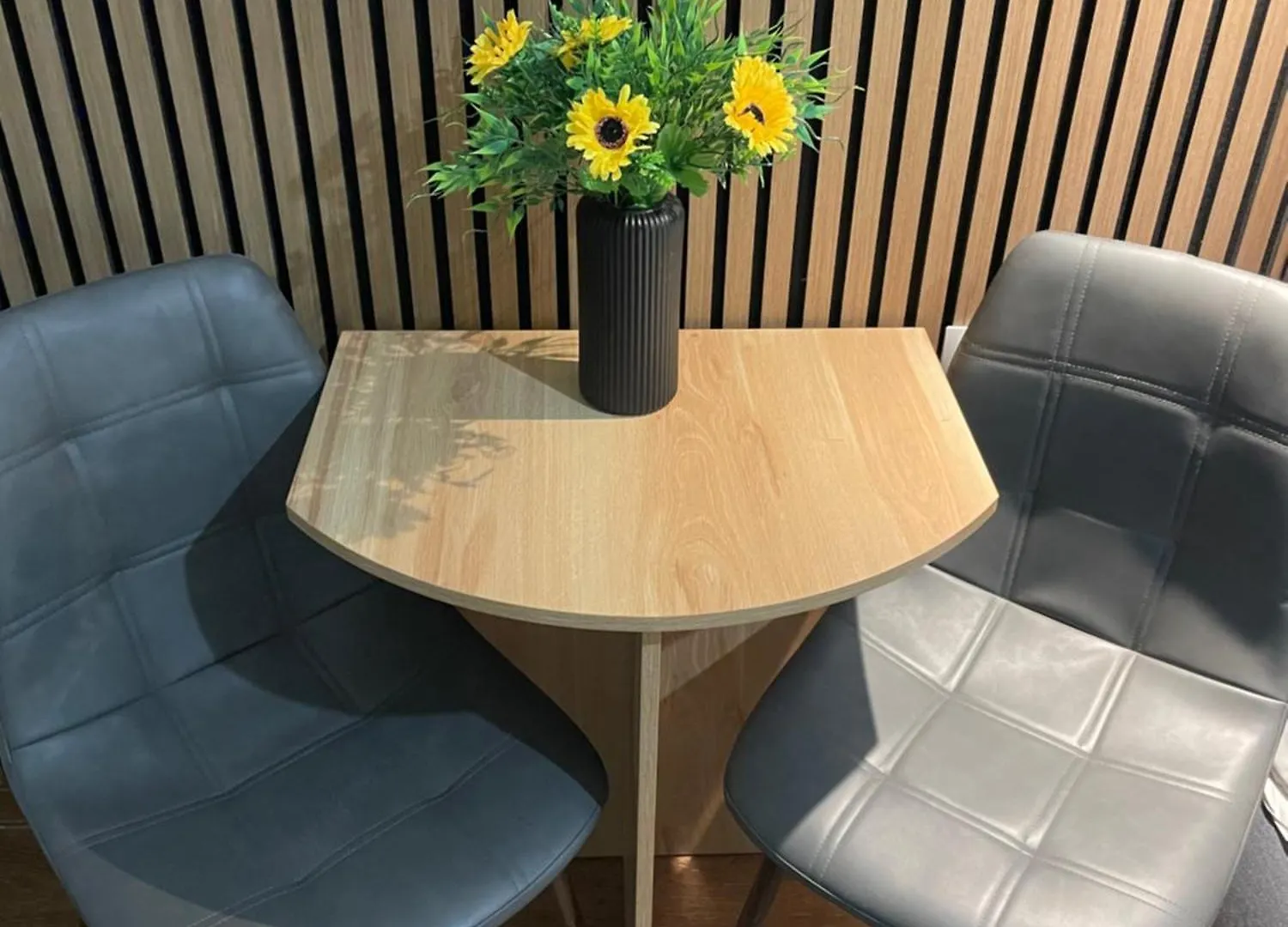 Iris Studio Thessaloníki 0*,  Grækenland